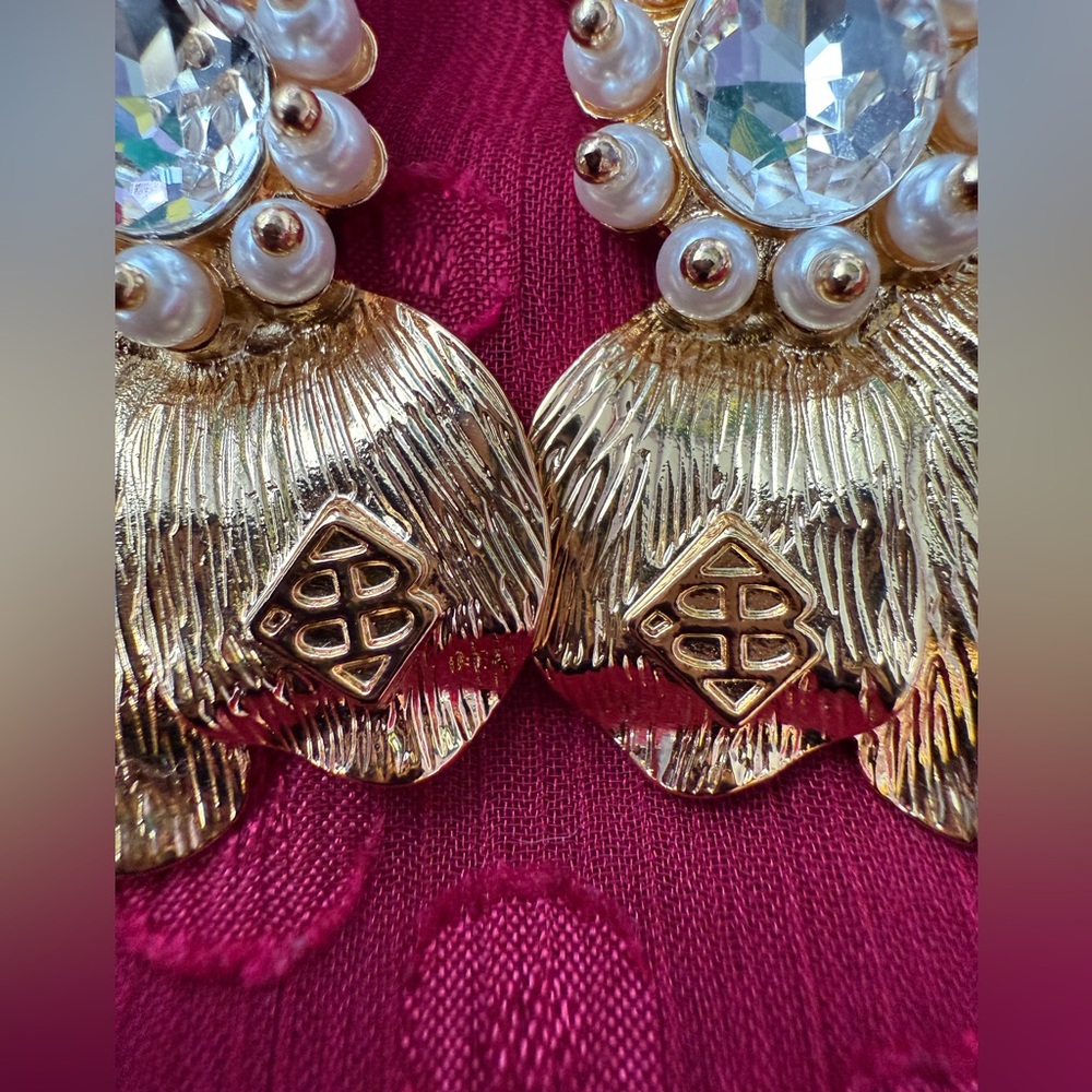 Brianna Cannon Gold Floral Earrings - Picture 4 of 7